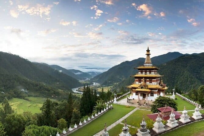 10 Days Bhutan In-depth Culture & Nature Travel Experience - Domestic flight to Paro and Ta Dzong: the 17th-century watchtower museum day