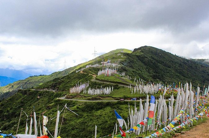 5 Days Tour in Bhutan - Meals, hot stone bath, and included tickets: the “hassle removed” factor