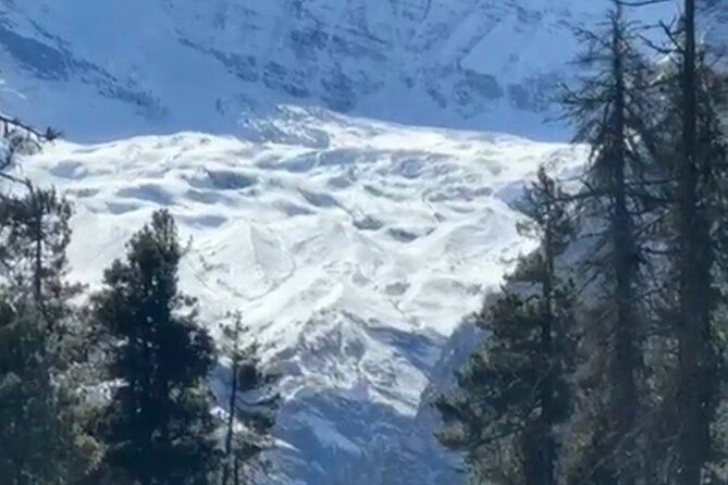 8 Days Private Guided Trekking in Annapurna Circuit with Pickup - Day 2: Dhikur Pokhari to Upper Pisang—forests, villages, and a slow altitude climb