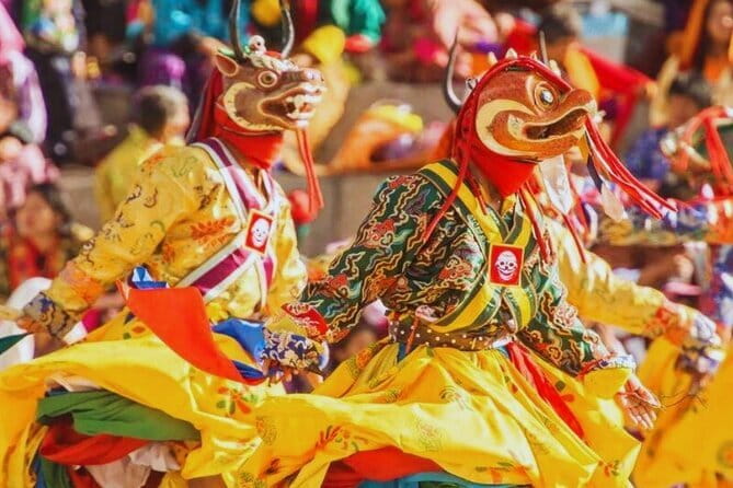 Bhutan Private Multi Day Tour - Price and value at $2,500 per person: what you’re really buying