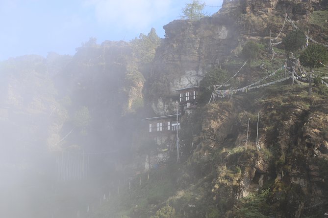 Bumdrak Trek - Tiger's Nest Monastery Overnight Trek - The two-day flow in Paro: Paro Taktsang to a bird’s-eye view near the airport