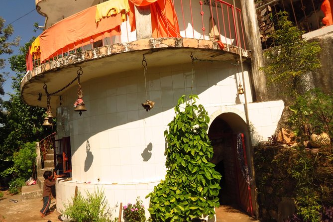 Caving Tour in Rishikesh - 6 Hrs. - Temples after the caves: the calm contrast of Pawki devi