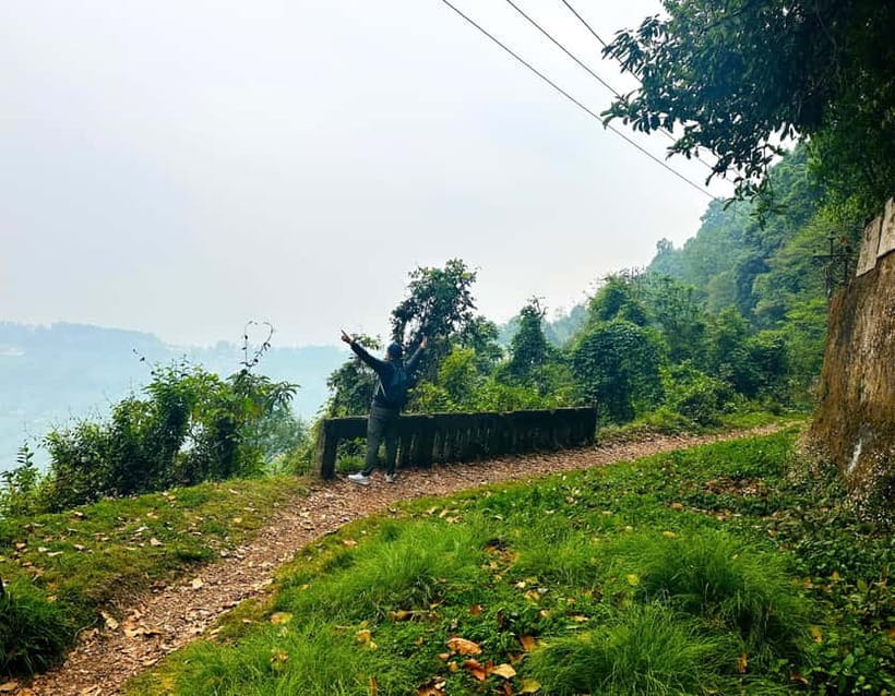 Darjeeling Cultural & Nature Walking Guided Tour - Tibetan Refugee Centre: handicrafts, rehabilitation, and a key date