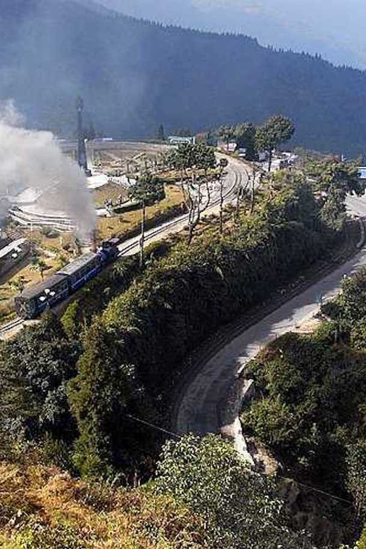 Darjeeling: Full-Day Guided Sightseeing Tour by Car - Chunnu Summer Falls: why you should pay attention here