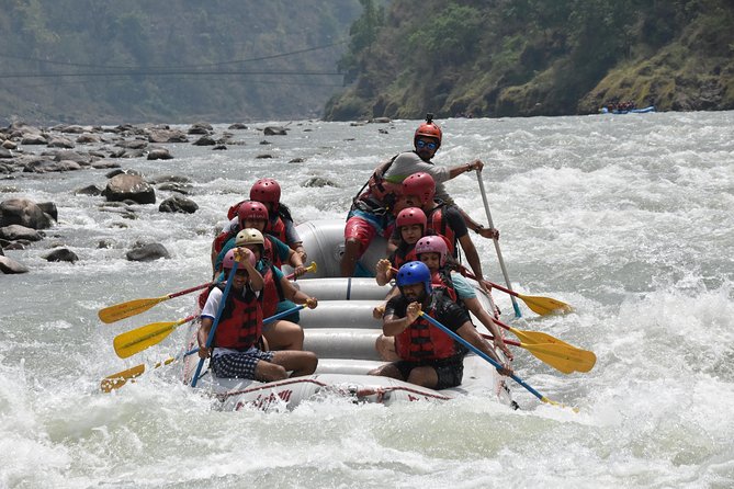 Day Rafting in Rishikesh - 26km - Stop near Anand Kashi by the Ganges: a useful landmark in Rishikesh