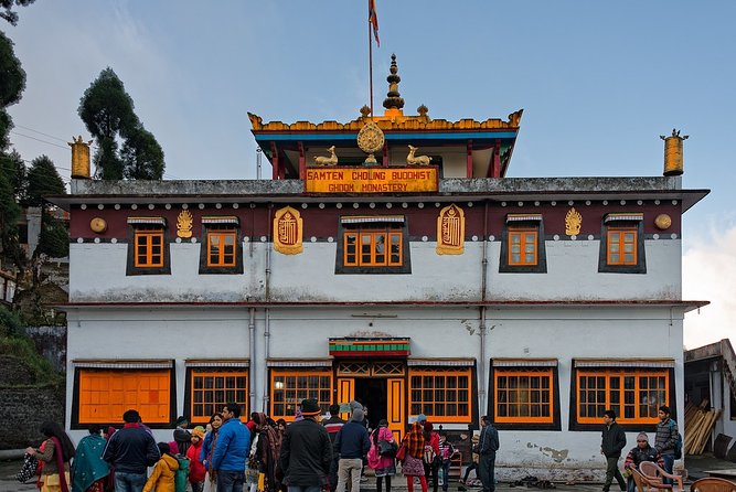 Day_Trippers (Darjeeling Full Day Tour). - Zoo time plus the beetles-and-birds museum area