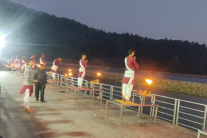Discover Rishikesh: Day Tour Guided With Ganga Aarti Ceremony - What to bring (and what to skip)