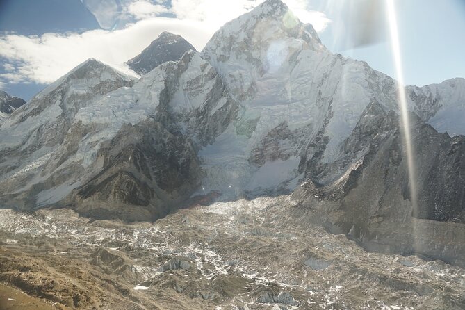 Everest base camp flight over by Helicopter from Kathmandu - Weather dependence: how to plan when the mountains don’t cooperate