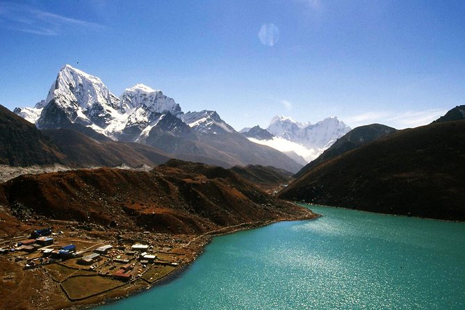 Everest Base Camp with Gokyo Lake 17 Days - Lukla Flight and the Early Trek to Phakding: The Easy-Moving Start