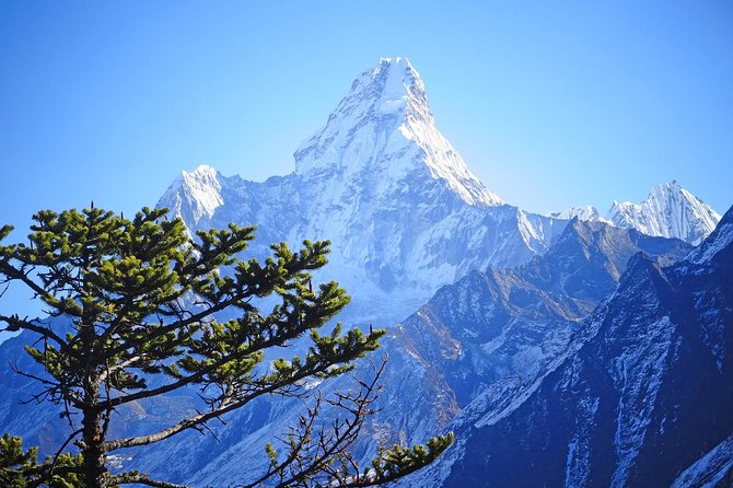 Everest Helicopter Tour with Breakfast in Hotel Everest View - Syangboche at Hotel Everest View: the breakfast stop that turns it human
