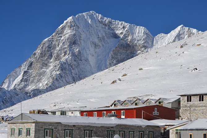 Everest Three Pass Trek - Renjo La (5360m): the third pass and the route pivot back down