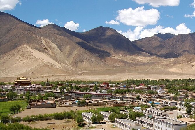 Fixed Departure Tibet Overland Group Joining Tours. - Shigatse and Gyantse: monastery power with a village-road feeling