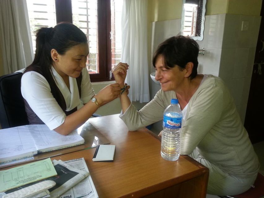 Full Day Tibetan Cultural Tour - Meeting the Tibetan doctor: pulse reading and traditional diagnosis