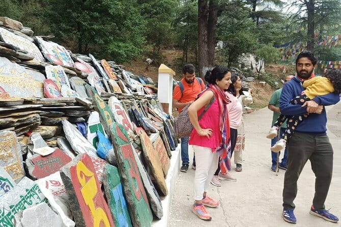 Guided Kora Circuit & Walking Tour Around McLeod Ganj - Kora Circuit Walk: Chanting, Prayer, and Real Human Connections