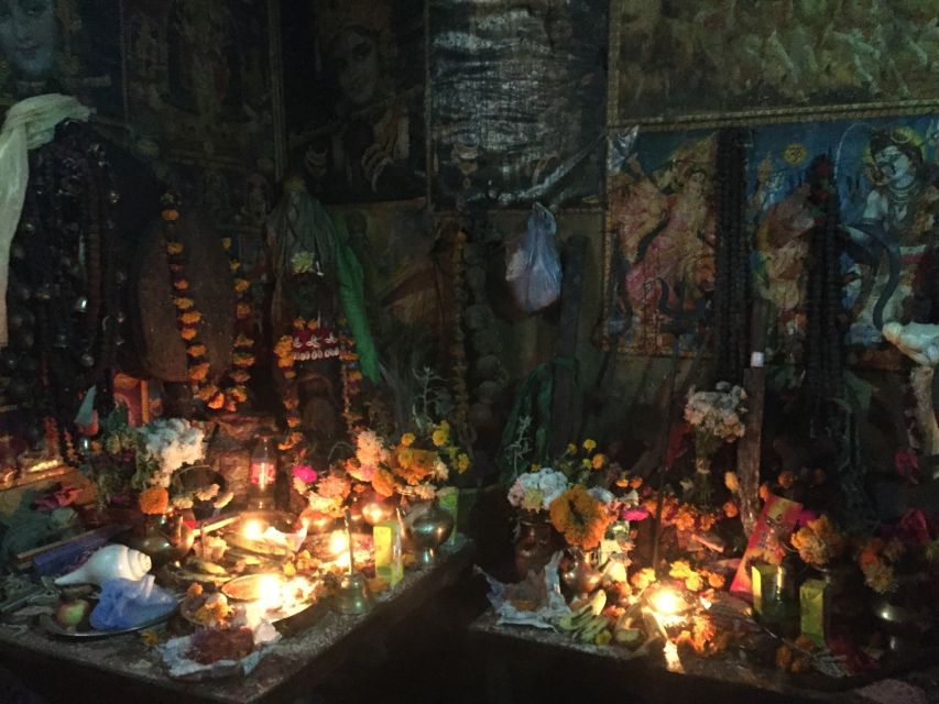 Healing Day tour - Shaman Healing - Getting moving from Thamel: your guided start in Kathmandu Valley