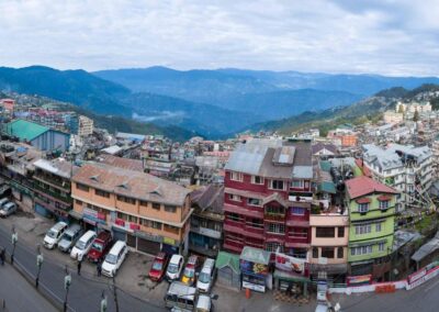 Heritage & Cultural Walk of Darjeeling (2 Hours Guided Tour) - The Old-City Walk: Governor’s House and the Streets Between the Landmarks