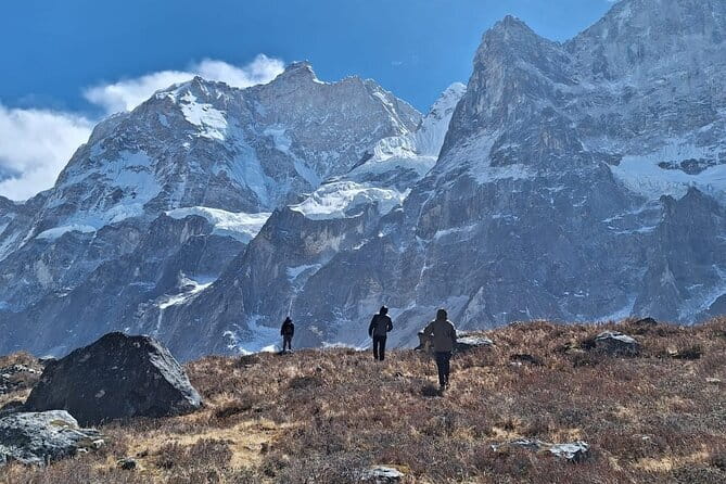 Kanchenjunga Circuit Trek 19 Days - Sekathum to Ghunsa: bridges, forests, and settling into the pace