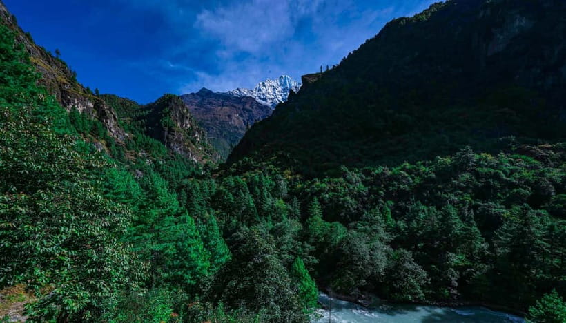 Kathmandu: 15-Day Everest Base Camp Trek with Guide - Dingboche corridor: villages, glacier footpaths, and glacier-scale perspective