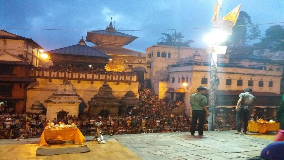 Kathmandu: 3 hours night Pashupatinath Aarti Tour - Night Aarti at Pashupatinath: the moment you came for