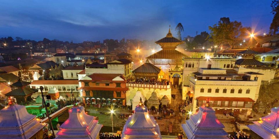 Kathmandu: 3 hours night Pashupatinath Aarti Tour - The Bagmati River setting: why the view is part of the religion
