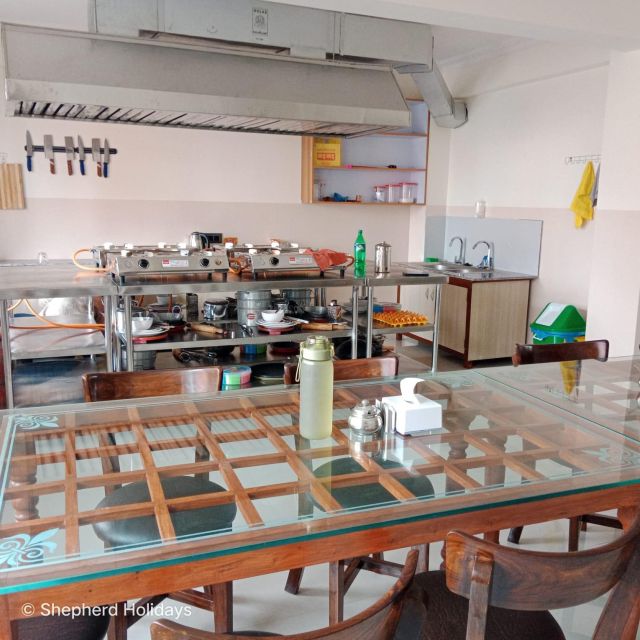 Kathmandu: About 3-hour Cooking Class Experience near Thamel - Starting with tea, then getting to work