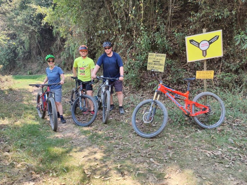 Kathmandu and Surrounding Full-Day Mountain Biking Tour - Getting started in Thamel, then out past the traffic