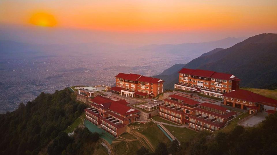Kathmandu: Chandragiri cable car & Swayambhunath Tour - Lunch on the move: plan for a real meal break