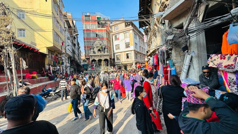 Kathmandu Heritage Walk | Heritage Walk of Kathmandu - Thamel, Tahiti, and local markets: street time with structure