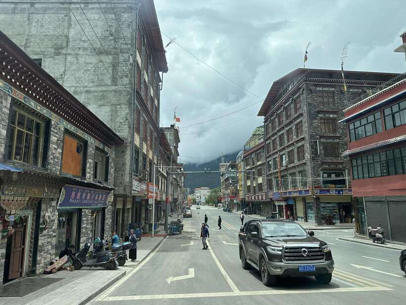 Kathmandu: Kailash Mansarovar Yatra Tour 2025 - Darchen and the start of the Kailash Kora