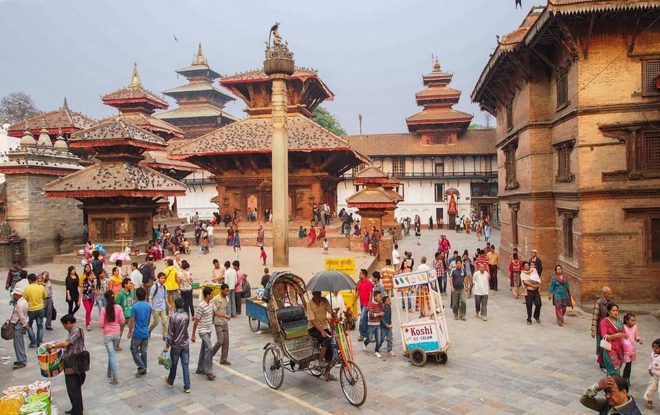 Kathmandu: Nagarkot, Bhaktapur, Doleswor & Sanga Statue Tour - Bhaktapur Durbar Square: UNESCO Craft You Can Actually Walk Through