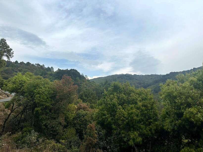 Kathmandu: Nagarkot Sunrise & Hiking to Changunarayan - Hiking Changunarayan to Nagarkot: What the walk feels like and how to prep
