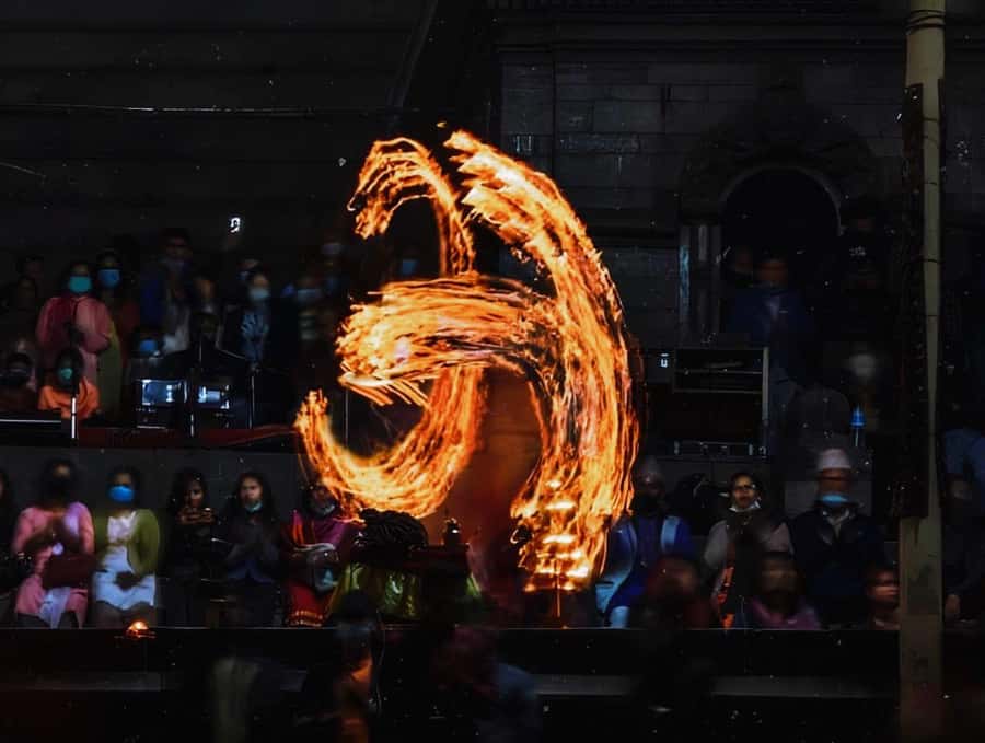 Kathmandu: Pashupatinath Aarati & Cremation Evening Tour - The Evening Aarti: Lamps, Chants, and Temple Ritual Timing
