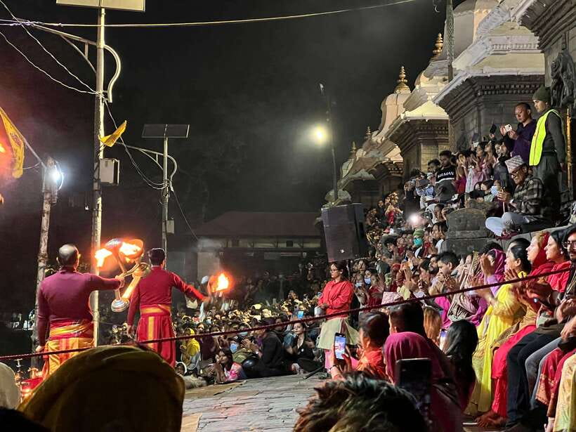 Kathmandu: Pashupatinath Evening Aarati Tour Private/Group - The 6 pm Evening Aarti: What the Ceremony Looks and Sounds Like