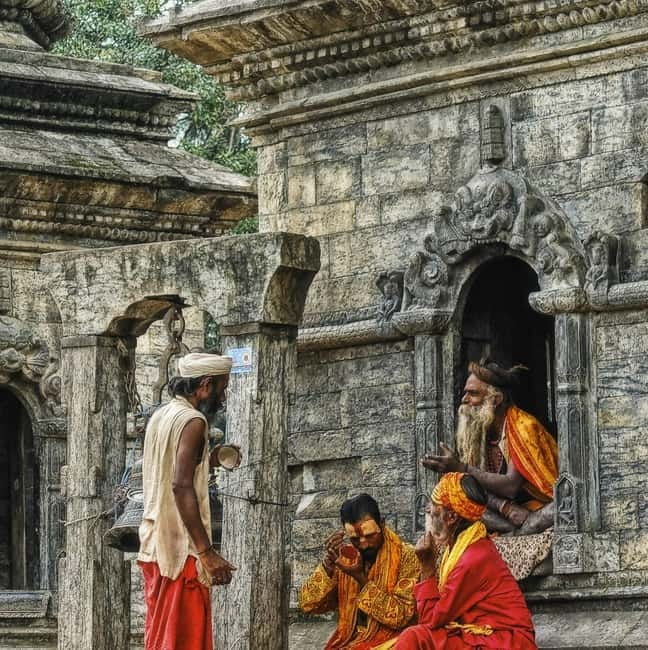 Katmandu: Pashupatinath Open Cremation & Evening Aarati - Who should book this tour, and who should skip it