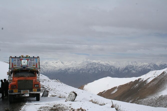 Khardungla Pass Expedition: A High Altitude Day Trip from Leh - Lunch along the route: plan for it because it’s not included by default