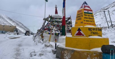 Leh: Nubra Valley Day Trip via Khardung La Pass - Khardung La Pass: The 10-Minute Stop That Feels Like a Lifetime