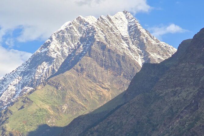 Manaslu Circuit Trek - 14 days of Himalayan Adventure - Days 5 to 7: Tibetan-influenced villages and big views gradually taking over