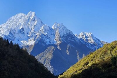 Manaslu Trekking - The Manaslu region feel: Namrung to Samagaun to Samdo