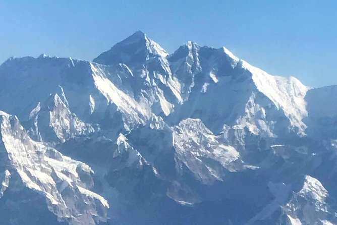 Mountain Flight in Nepal - Everest and other world-high peaks: why the viewing matters