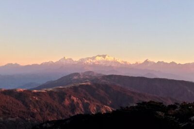 Mystic Darjeeling to Tonglu Day Trek - Tonglu viewpoint: aiming for 4 of the 5 highest peaks, including Everest