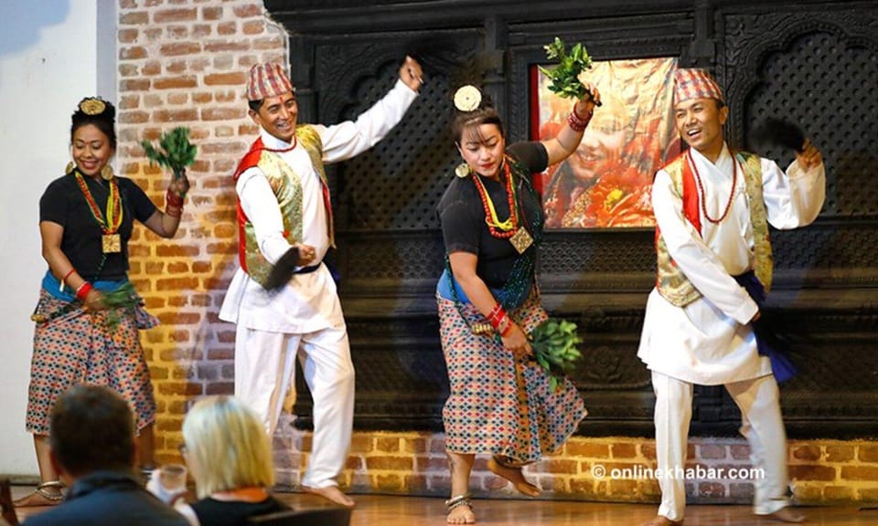 Nepali Nights: Dinner & Cultural Dance Delight in Pokhara - The dance show at Boomerang Restaurant (or similar): what to expect
