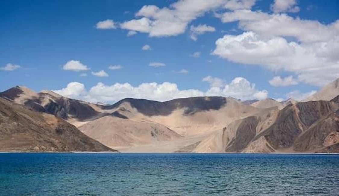 Overnight Pangong Tour From Leh With Thiksey & Shey Palace - Pangong Lake: That Quiet Arrival and the Best Photo Timing
