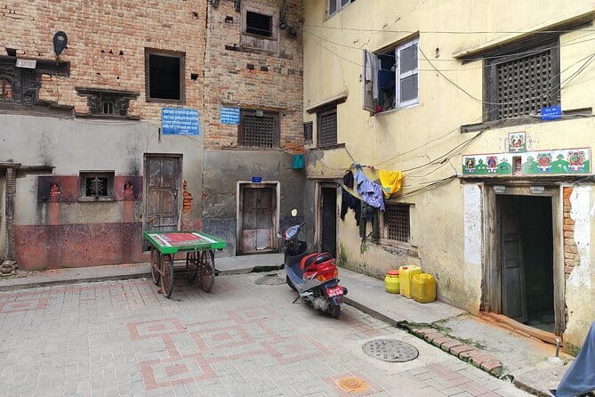 Patan and Bhaktapur Boutique Tour - Patan and Bhaktapur in One Long Day: The vibe and the value