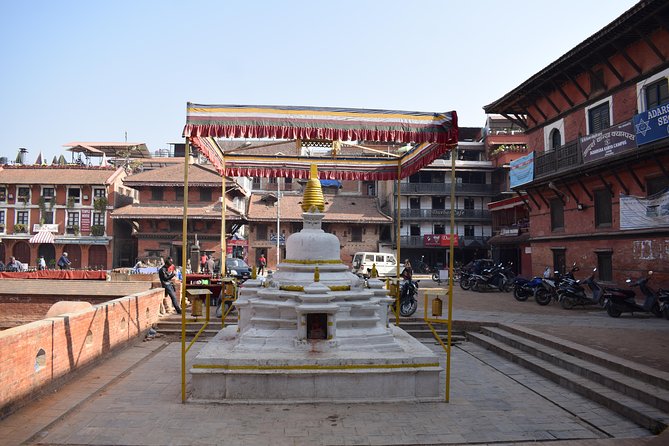 Patan Tour - Half Day Sightseeing in Kathmandu - The guide makes the difference: Shanti and Som as examples