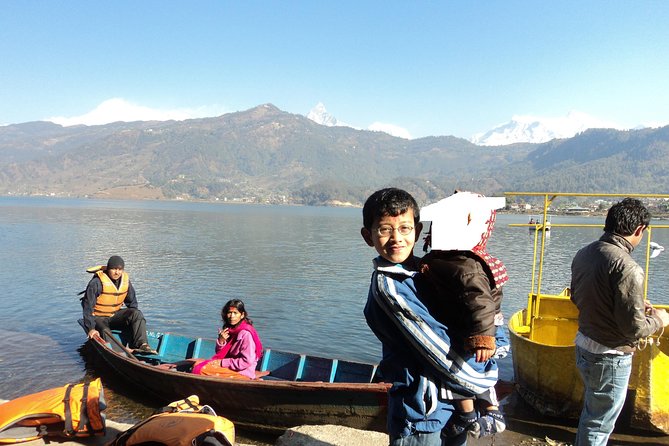 Pokhara: Day City Tour by Sharing Bus - Pokhara Day City Tour by Sharing Bus: the 9:45 rhythm that works