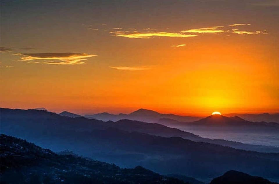 Pokhara: Group Joining Full Day Highlights Tour With Sunrise - Sarangkot sunrise makes Pokhara feel instantly different