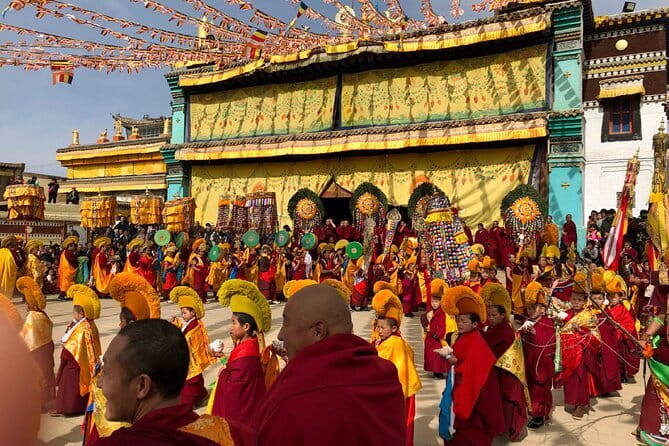 Private Guided Dharamshala Tour with Scenic Views & Lunch - Dal Lake in Dharamshala: views, pilgrimage atmosphere, and optional boating