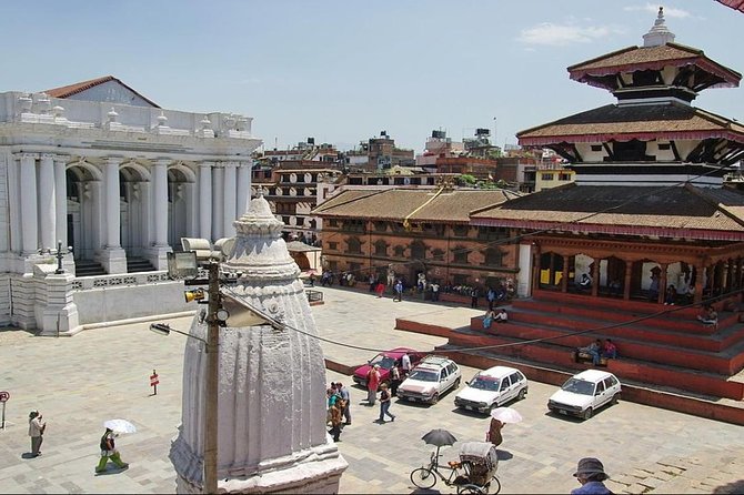 Private Half-Day Tour of Kathmandu Durbar Square and Swayambhunath Temple - Guides: the difference between a tour and a meaningful walk