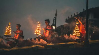 Private Tour: Haridwar & Rishikesh Same Day Tour From Delhi - Entering Haridwar: Har ki Pauri and the Ganga Aarti moment