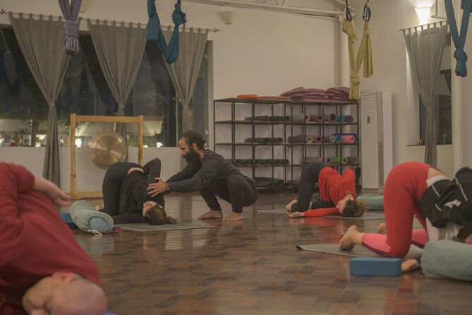 Regular Yoga for all levels of practitioners in Kathmandu - Vinyasa for all levels: how the class stays flexible